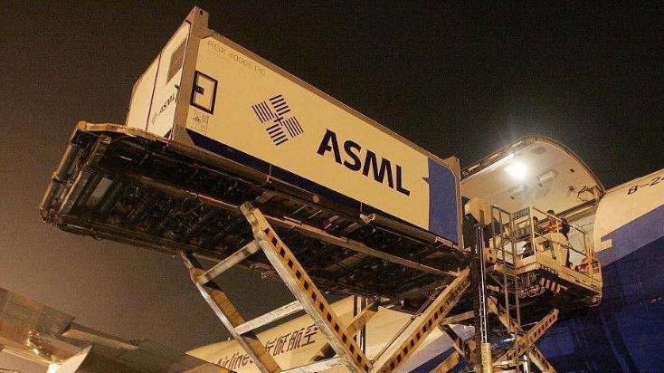 芯片|不装了？中国科技再“亮剑”，外媒：低估了中企的实力