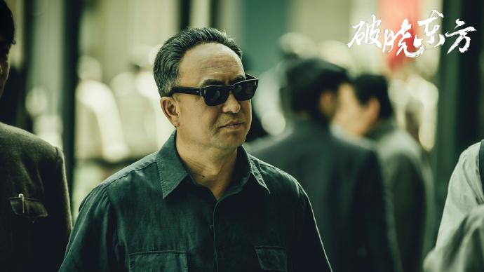 破晓东方|《破晓东方》成也经济战，败也经济战，剧作再深刻一点会更好