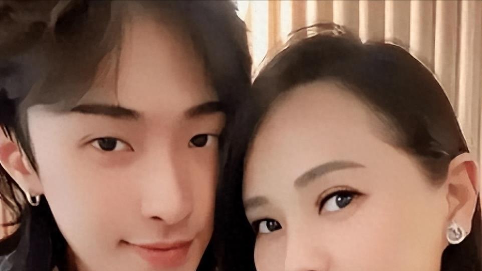 重磅！庾澄庆儿子发出出柜官宣：“我是同性恋，我为自己感到骄傲！”