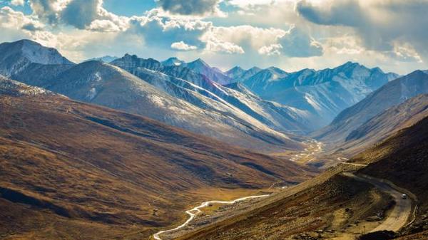 西藏|国内第一批户外运动者，已经开始在西藏掉头了，这些路线你想走一遍吗？