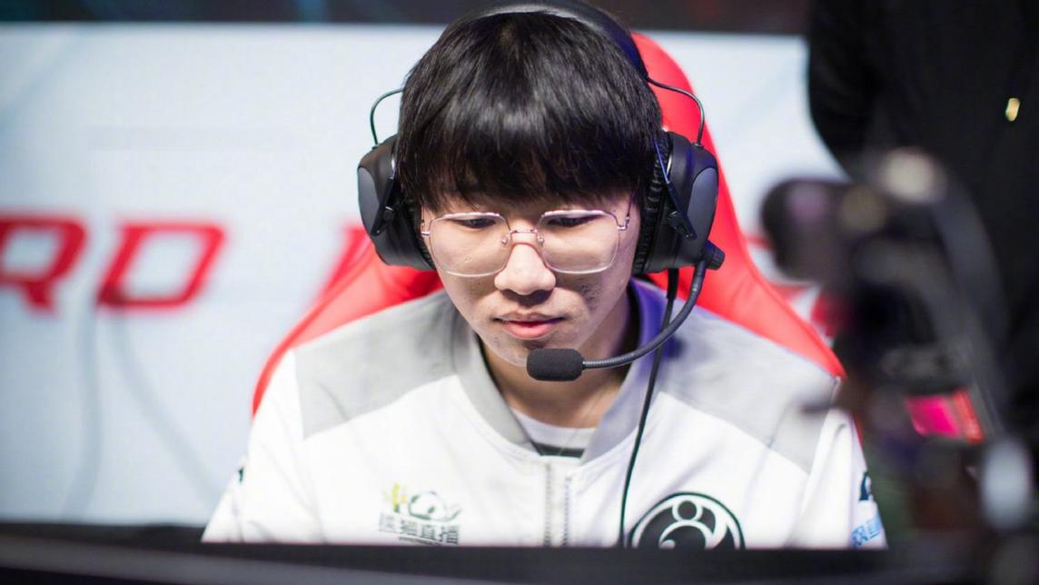 雷竞技资讯：宁王谈人生重来也不去清华北大！打LOL职业更重要