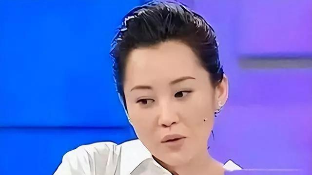 没结婚但有固定伴侣，这5位“中年尤物”，一个比一个过得滋润