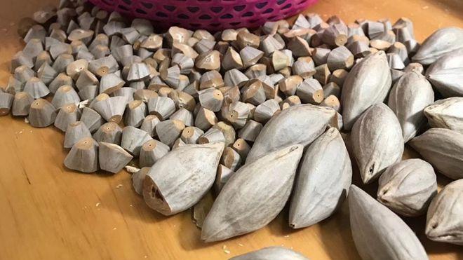 银行|明明是菩提，盘得比南红还润