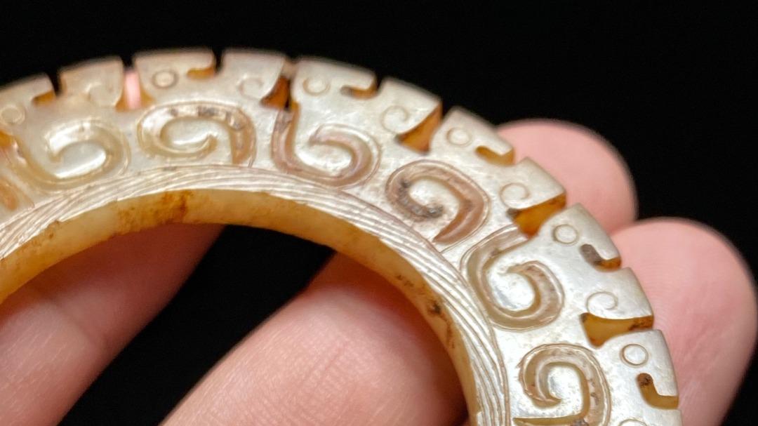 |明以前 和田玉籽料 白玉沁色 锯齿 玉环