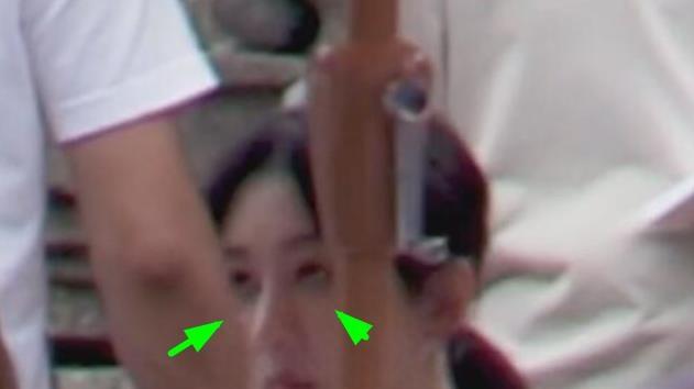 30岁杨紫《承欢记》路透，举止穿搭女强人范，眼部大片淤青引争议