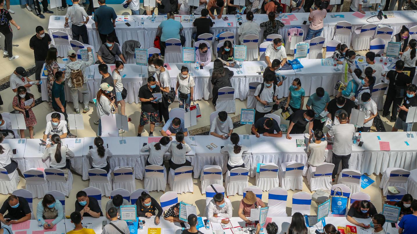 应届生|还没毕业就“被毕业”，现在应届生为什么这么难？