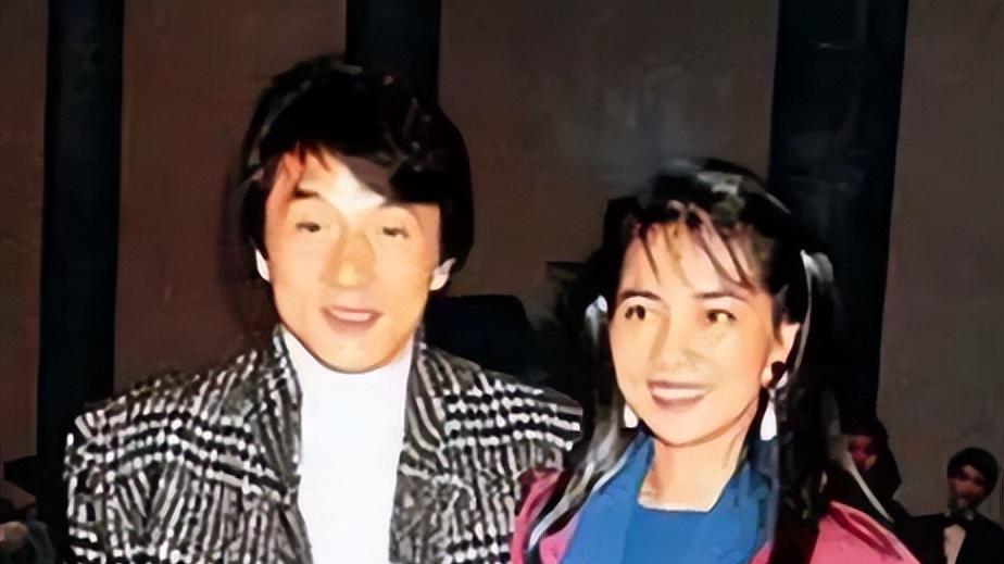 成龙|同是成龙基因，林凤娇儿子和吴绮莉女儿一对比，差距一目了然