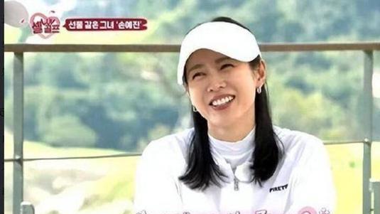 41岁孙艺珍产后首露面！谈老公玄彬喜笑开颜，笑容灿烂幸福温馨