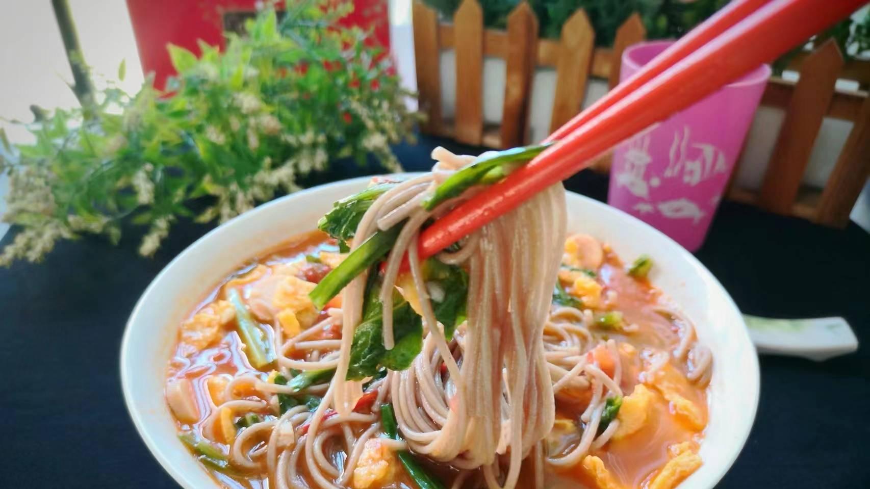 面条|天热不做饭，就吃它吧，解暑开胃两不误，好吃又省事！