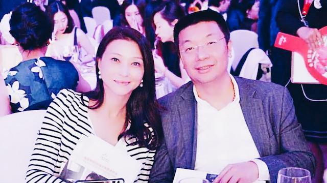 上海的两个百亿富豪，一个娶了上海女主持，另一个娶了台湾女主持