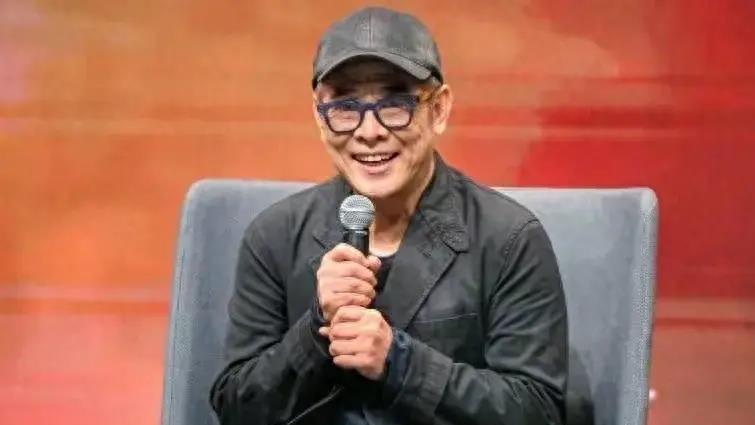 李连杰交代后事，给所有人上了一课：年轻时无节制，老了会很痛苦