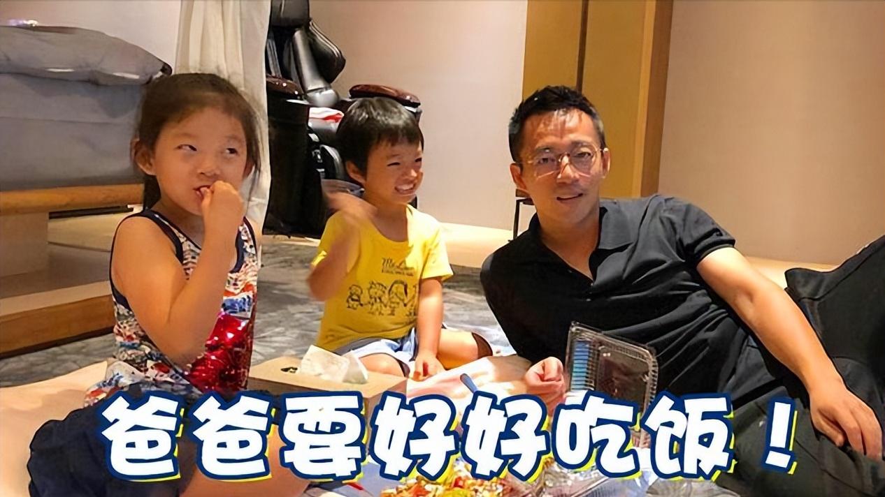 汪小菲接娃成功，张兰却再爆大瓜：S妈对汪小菲爸爸一见钟情