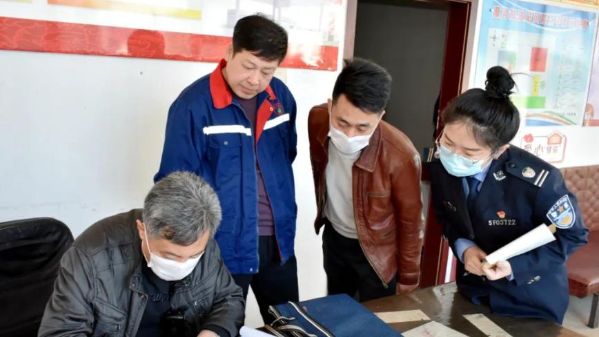 中石油行政岗成“香饽饽”？名校硕博生争相报考，张雪峰诚不欺我