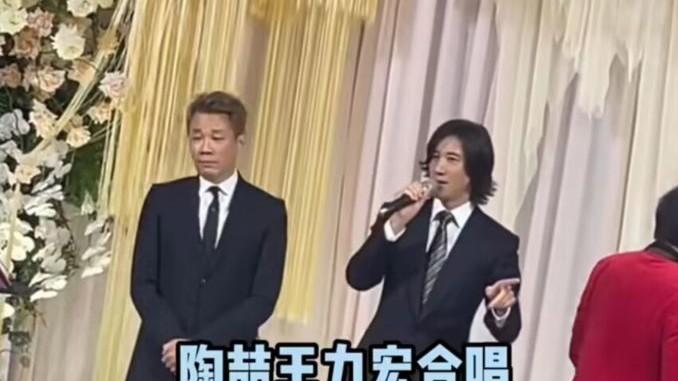 |王力宏陶喆参加婚礼，两人罕见同框炫歌技，被网友吐槽不吉利
