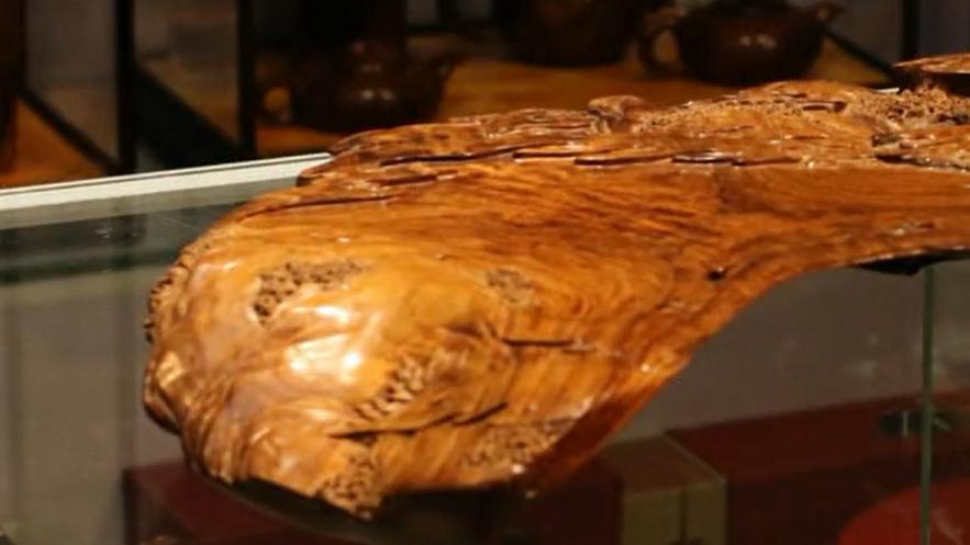 海南黄花梨|海黄的老料与新料，为何难区分？