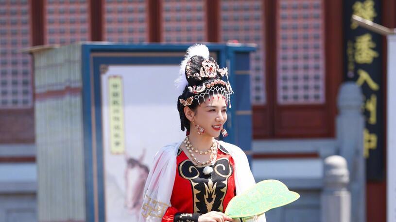 奔跑吧兄弟|Angelababy的“侥幸”，扯下了《跑男》最后一块遮羞布