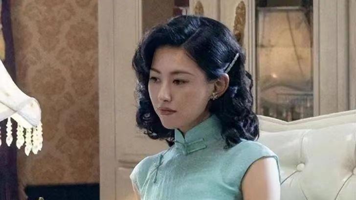 “全球女神”，终于在37岁嫁人了，婚礼上都是爱情的样子