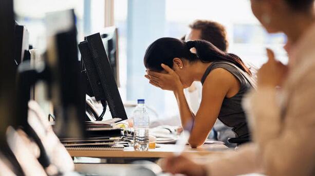 大学|女生哭诉“上大学到底有什么意义”，道出3个现实，未来会好吗？