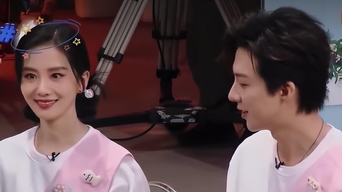 刘诗诗上综艺暴露真实性格，被吐槽无聊又端着，玩游戏都不懂规则