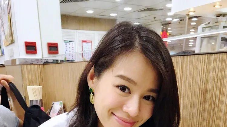 酸奶 胡杏儿，靠4个方法暴瘦50斤，网友表示很难做到