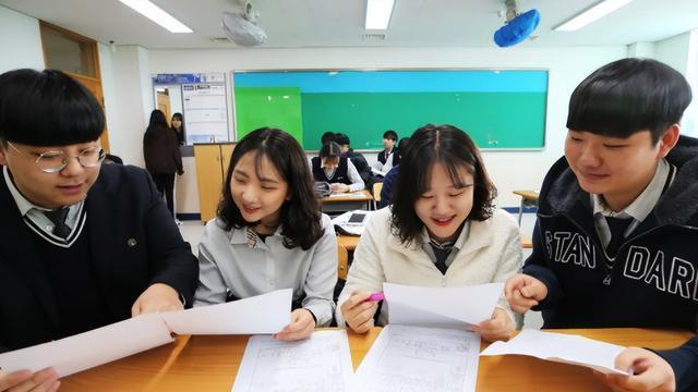 求职|研究生白读了？985研究生求职被拒，HR直言：我们只看第一学历