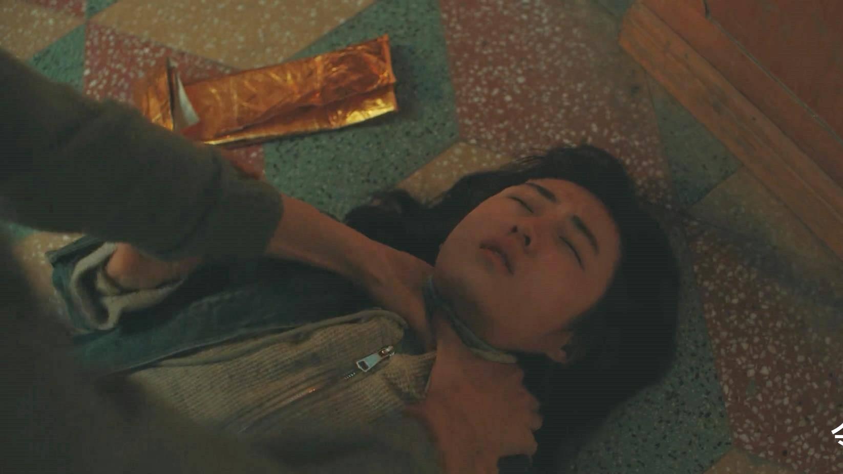 张子枫|从“国民妹妹”到全网嘲讽，从神话沦为笑话，张子枫只用了一年半