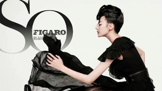 迪丽热巴|迪丽热巴化身复古摩登女郎很撩人！曼妙身材美得让人窒息