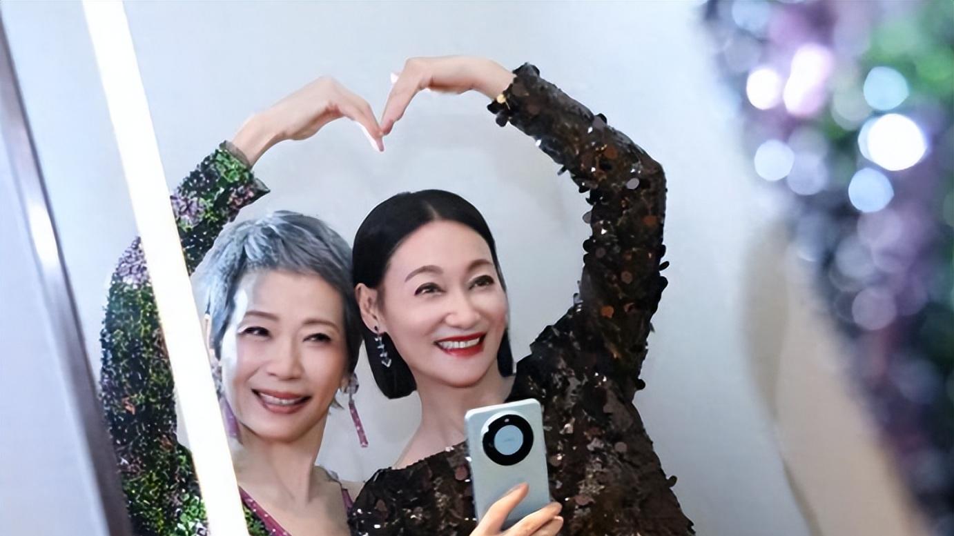 她，3岁乞讨，13岁做舞女，22岁当影后，40岁自杀，63岁活成传奇