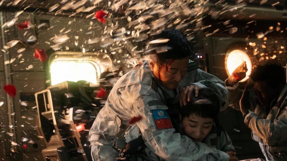 满江红|《流浪地球2》不可忽视的女配，颜值一流，身材一流，演技亦一流