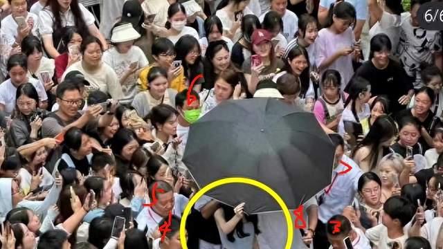 baby摊上大事了！特警开路公器私用被网友骂上热搜：真不配