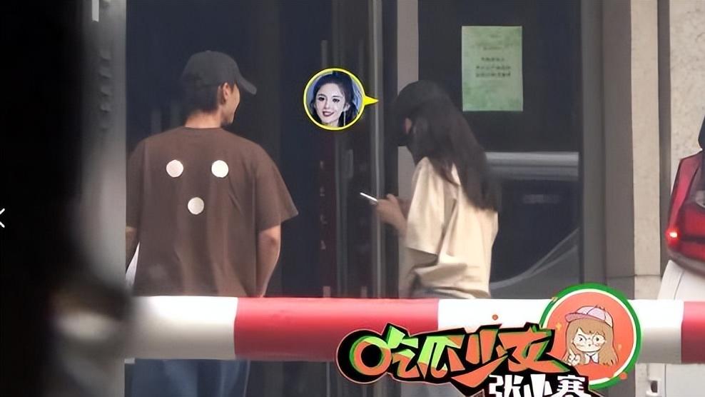 古力娜扎与秦亦铭一起回家，两人疑似已经同居的细节被扒