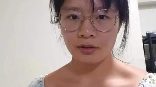 |3年后许某馨再度现身，容颜大变换了一张脸，保送常春藤读博