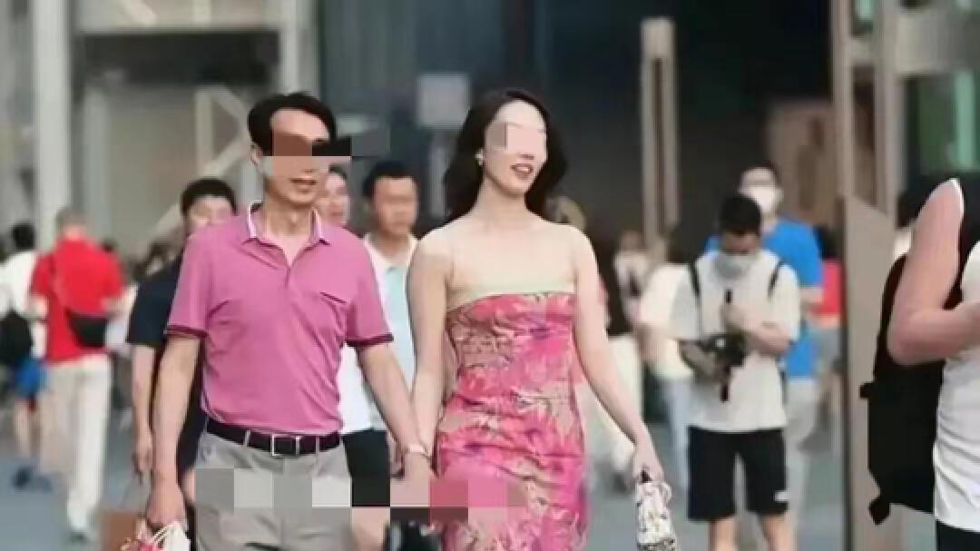 杰森·斯坦森|有反转？国企胡总与原配早已感情破裂分居多年，与董小姐正常交往