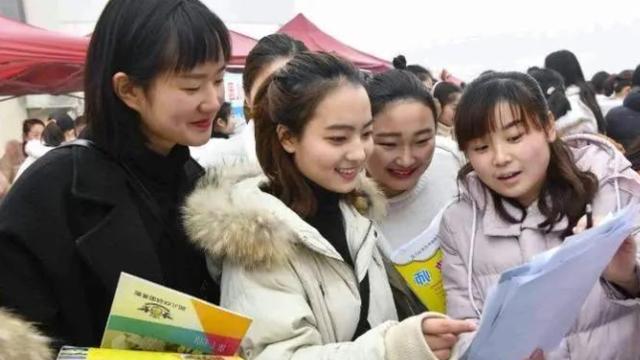 教师|“参聘”制度代表取消编制？在职教师表示：没保障，不要来