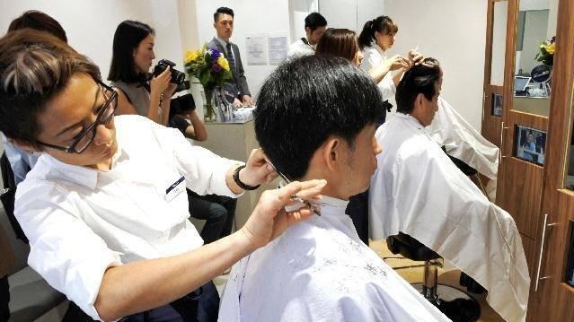 发型|为什么最近理发店里很少有人来剪头发？这是怎么回事？一文解惑