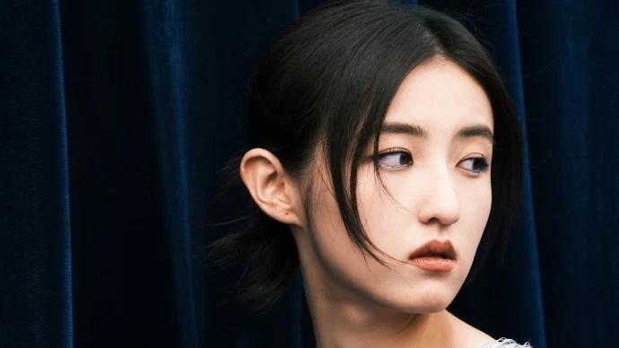 张子枫失恋暴瘦？