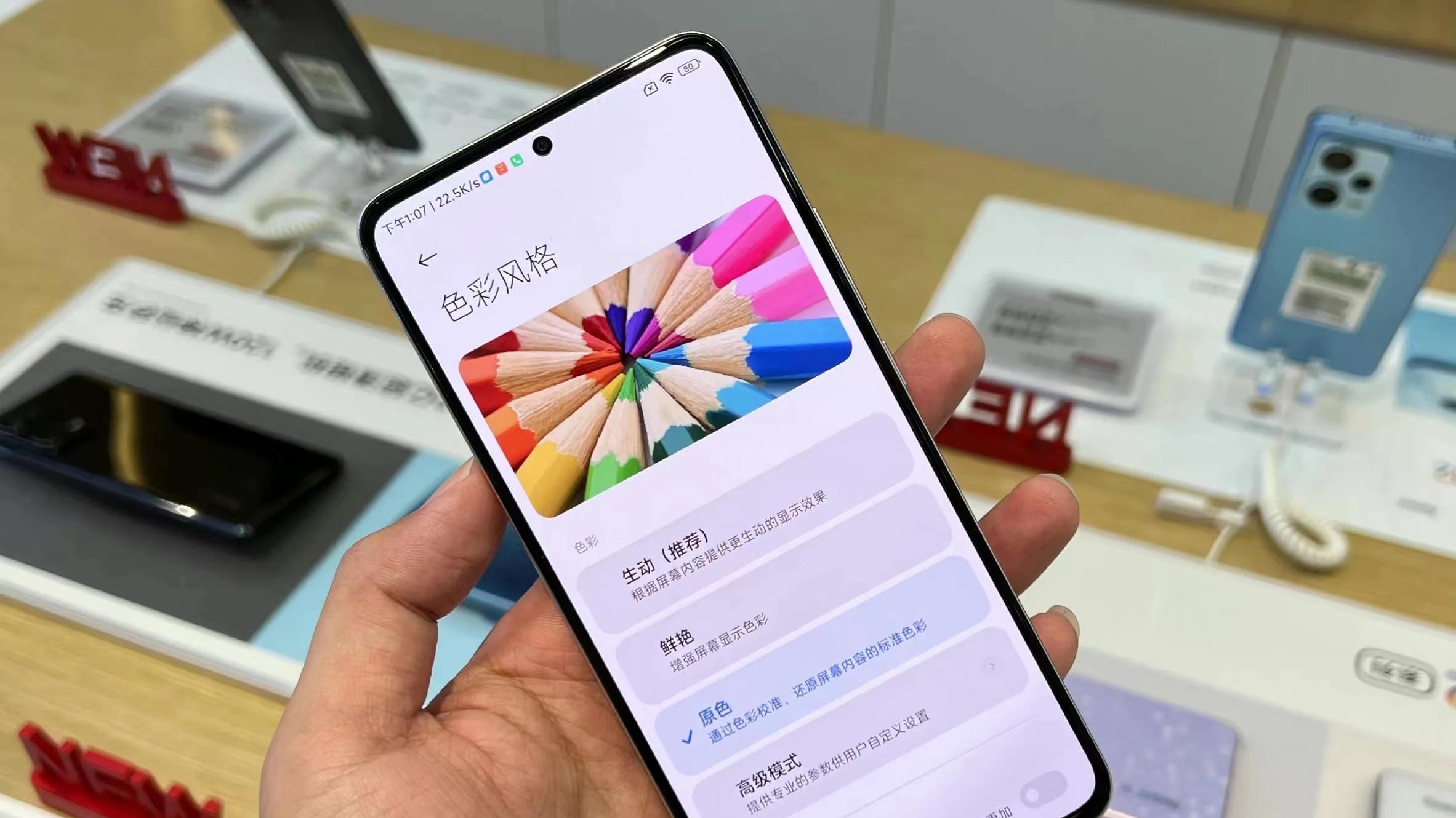 红米手机|国货之光还是吹牛？Redmi K60真机上手体验，友商难以招架！