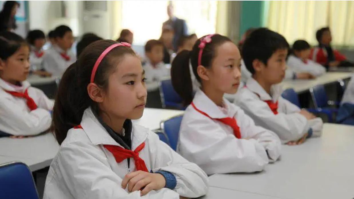 大学生|专科生自晒简历嘲讽本科生：简历一片空白，拿到职位，公平吗