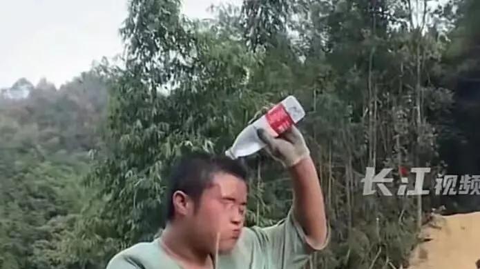 龙麻子|一夜成名的尴尬，在“烈火骑士”龙麻子身上体现得淋漓尽致