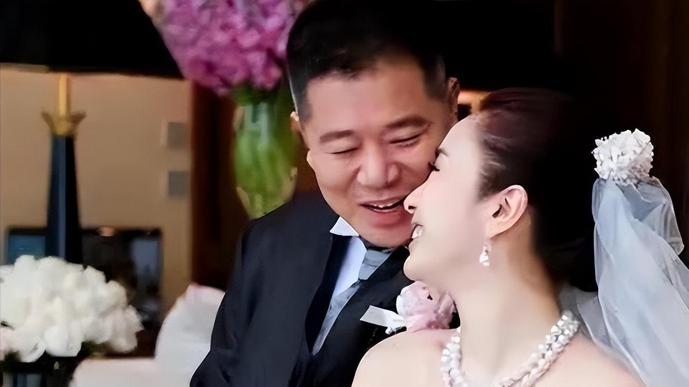 |嫁大15岁的残疾富豪，一家5口3人残疾，不幸和万幸都被黎姿遇到了