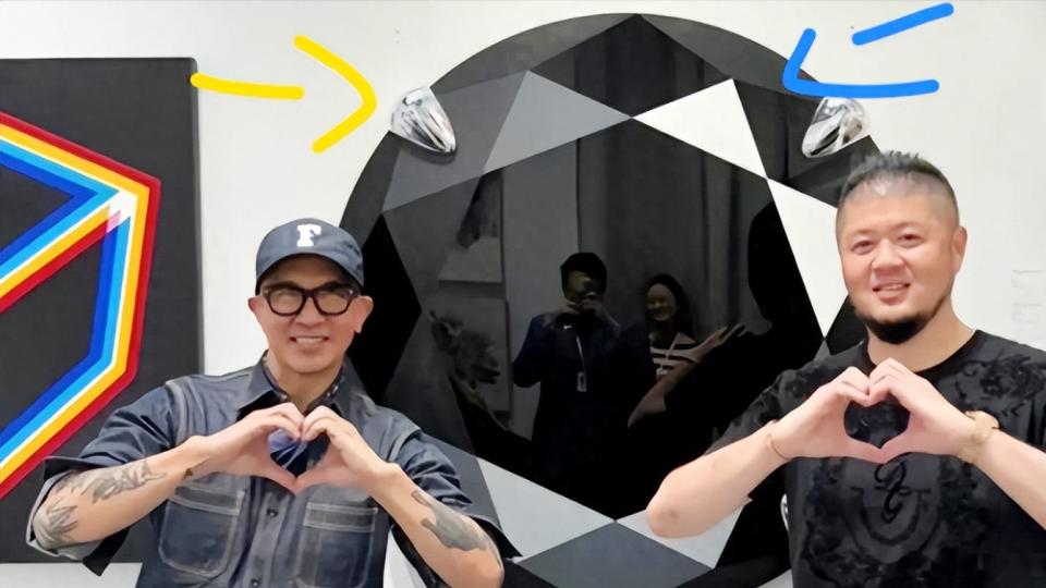 大S带妈妈捧场具俊晔画展，夫妻俩“同框”合影，前夫汪小菲疑有新欢