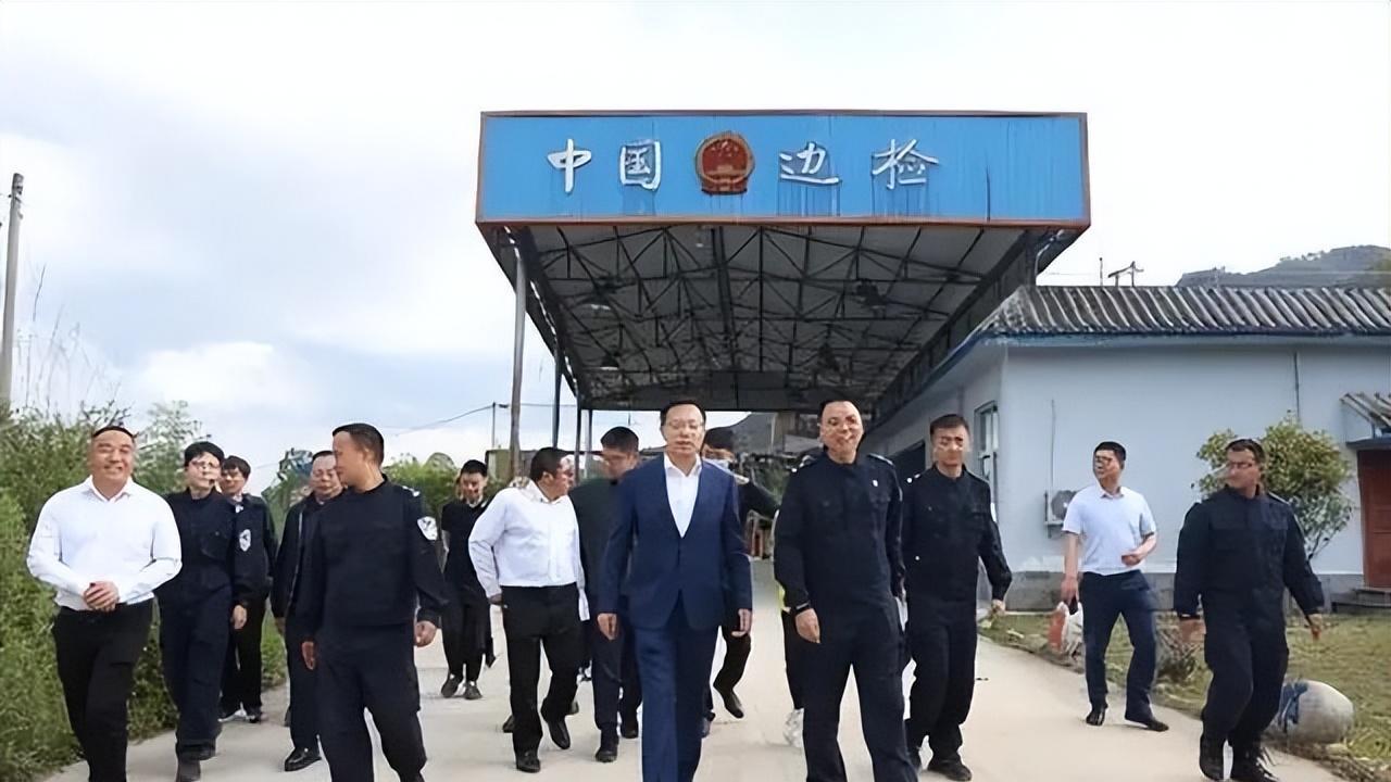 赵立坚|赵立坚履新后首亮相，久违笑容再次浮现，网友：还是熟悉的味道