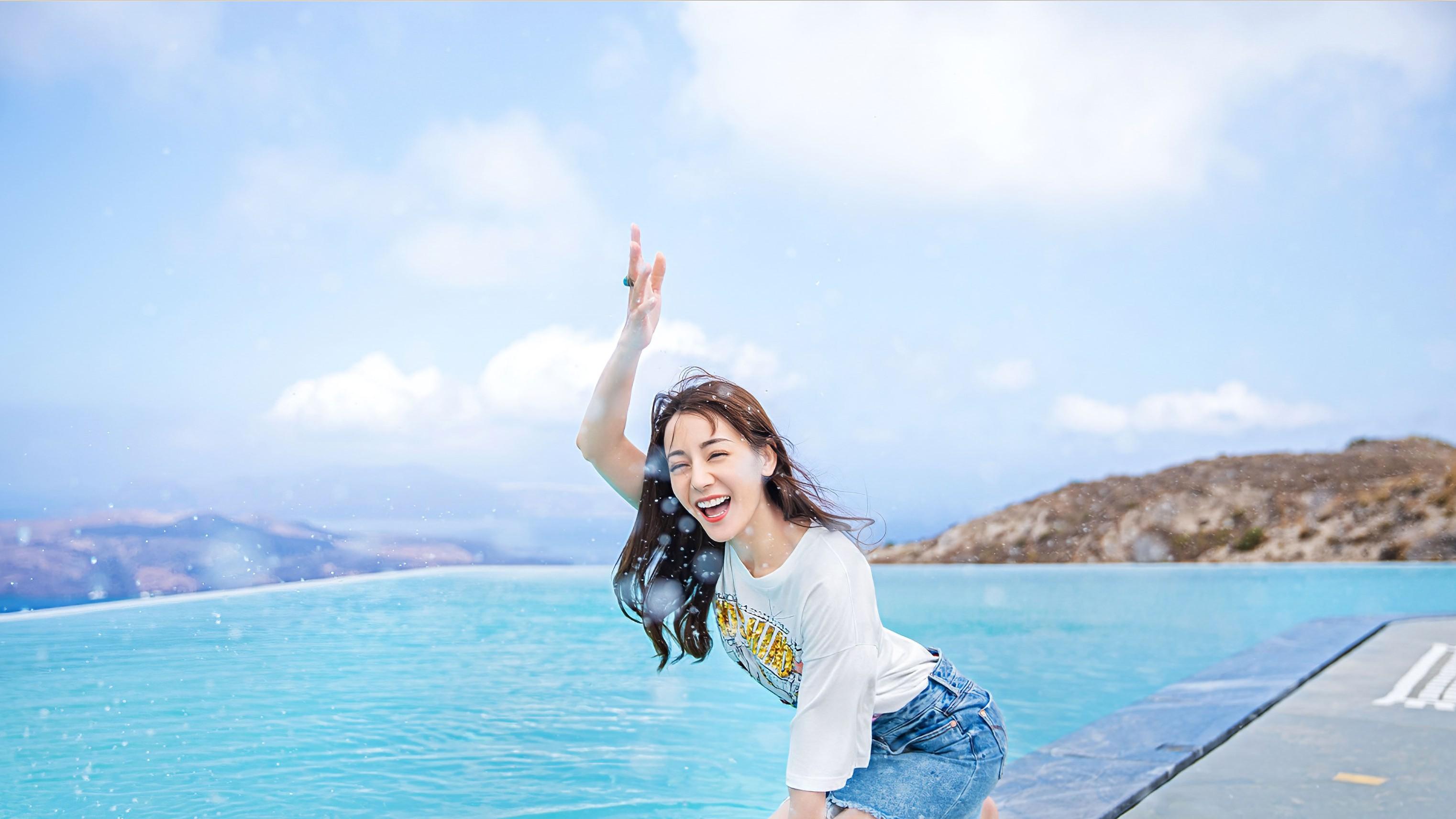 迪丽热巴首驻，《花儿与少年5》重磅启动！明星骑单车录制引期待