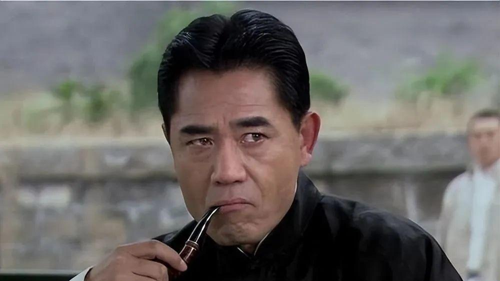 鲁豫问陈宝国：你身家3亿，我借点钱行吗？陈宝国：我连卡都没有