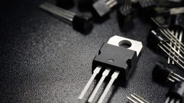 汽车|汽车芯片仍将短缺，部分功率半导体交期延长至39~64周