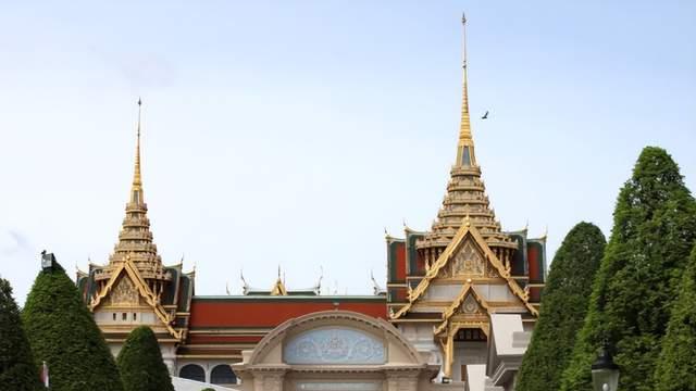 大皇宫|泰国大皇宫为何用中文写着: \不准大声说话\？文明素质不分国界！