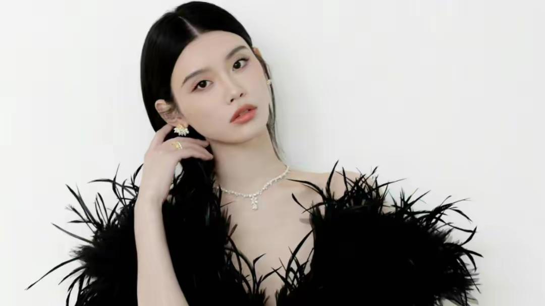 奚梦瑶出演郭敬明新剧，古装造型曝光，网友直呼模特就是上镜