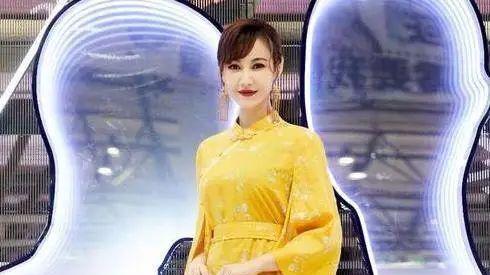 杨雪，终于为自己的“整容”付出了代价