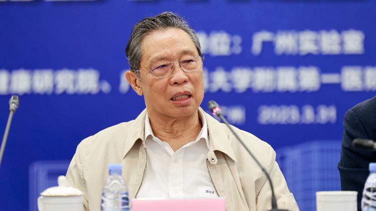 白菜|“二阳”越来越多，建议中老年：少吃猪肉白菜，多吃3样增强免疫