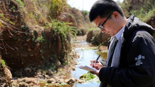 安欣|2023乡镇公务员招聘来了，年综合收入7万以上，大专生也能报名